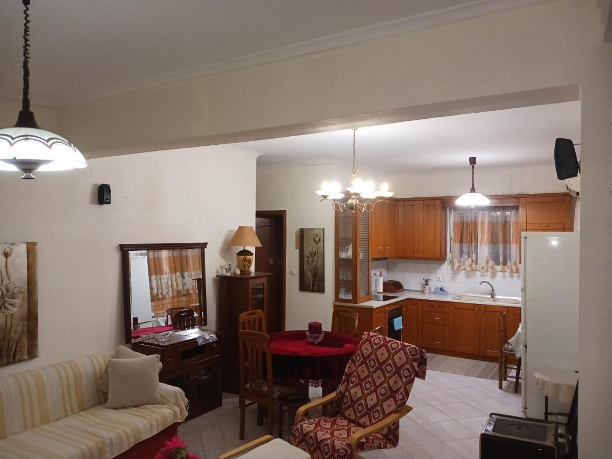 Apartment Marios Soufli Ευρύχωρη Γκαρσονιέρα, 60M2 Στο Κέντρο Souflion Bagian luar foto